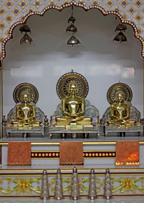 Shri Adinath Digamber Jain Chaitalaya, Ram Mohalla,  Ratlam (M.P.) image 3