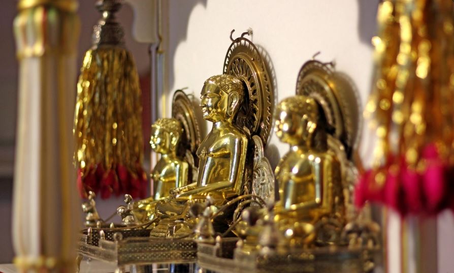 Shri Adinath Digamber Jain Chaitalaya, Ram Mohalla,  Ratlam (M.P.) image 4
