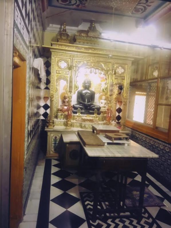 Shri Mahavir Jinalaya Digamber Jain Mandir Topkhana, Ratlam (M.P.) image 8