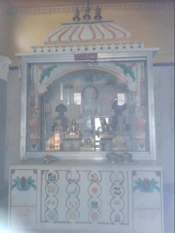 Shri 1008 Shri Bhagwan Chandraprabhu Digamber Jain Naya Mandir, Mohangarh, District-Tikamgarh (Madhya Pradesh) image 2