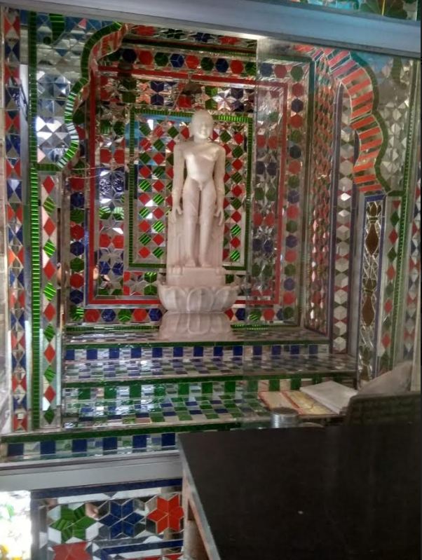 Shri 1008 Shri Bhagwan Adinath Digamber Jain Bada Mandir, Mohangarh, District-Tikamgarh (Madhya Pradesh) image 4