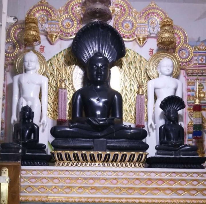 Shri 1008 Parshvnath Digamber Bada Jain Mandir, Gourjhamar, District-Sagar (Madhya Pradesh) image 4