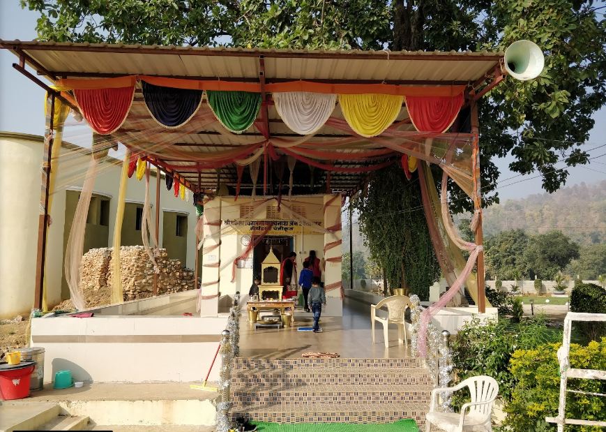 Shri Bakela Chintamani Parshvnath Jain Shwetamber Tirth, Bakela, District-Kabeerdham (Chhattisgarh) image 2