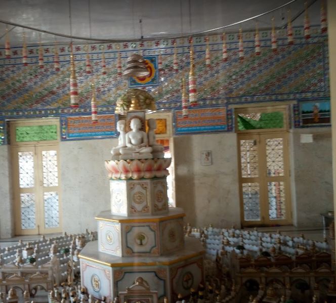 Shri Parshvnath Digamber Jain Mandir, Sadar Bazar, Mau, District-Bhind (Madhya Pradesh) image 6