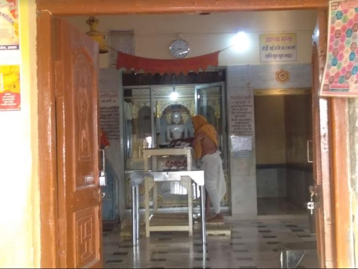 1008 Shri Shantinath Digamber Jain Mandir, Mau, District-Bhind (Madhya Pradesh) image 4