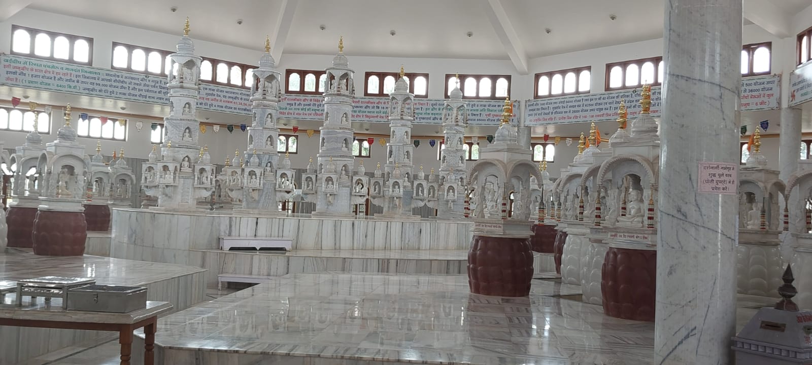 Shri Panchmeru Gajdant Nandishwar Digamber Jain Mandir, Khaniyadhana, District-Shivpuri (M.P.) image 4