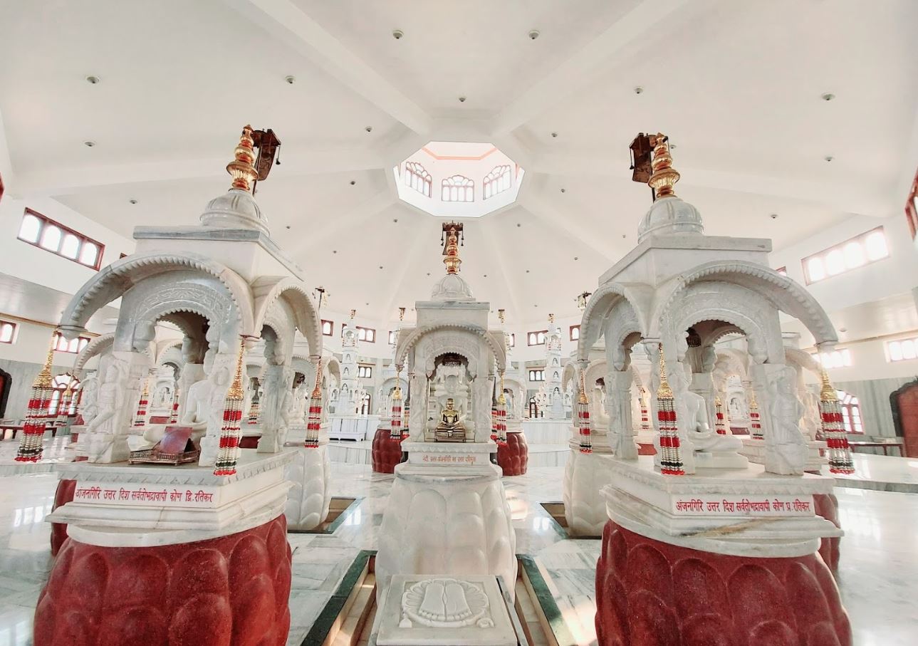 Shri Panchmeru Gajdant Nandishwar Digamber Jain Mandir, Khaniyadhana, District-Shivpuri (M.P.) image 10