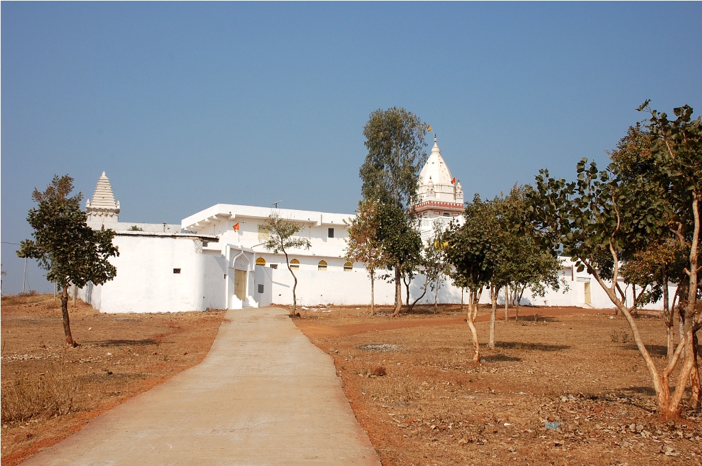 Shri Digamber Jain Sammedgiri Atishaya Kshetra, Gosalpur, District-Jabalpur (Madhya Pradesh) image 11