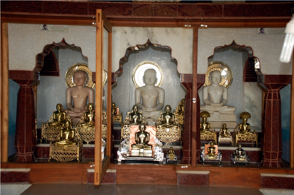 Shri Digamber Jain Sammedgiri Atishaya Kshetra, Gosalpur, District-Jabalpur (Madhya Pradesh) image 15
