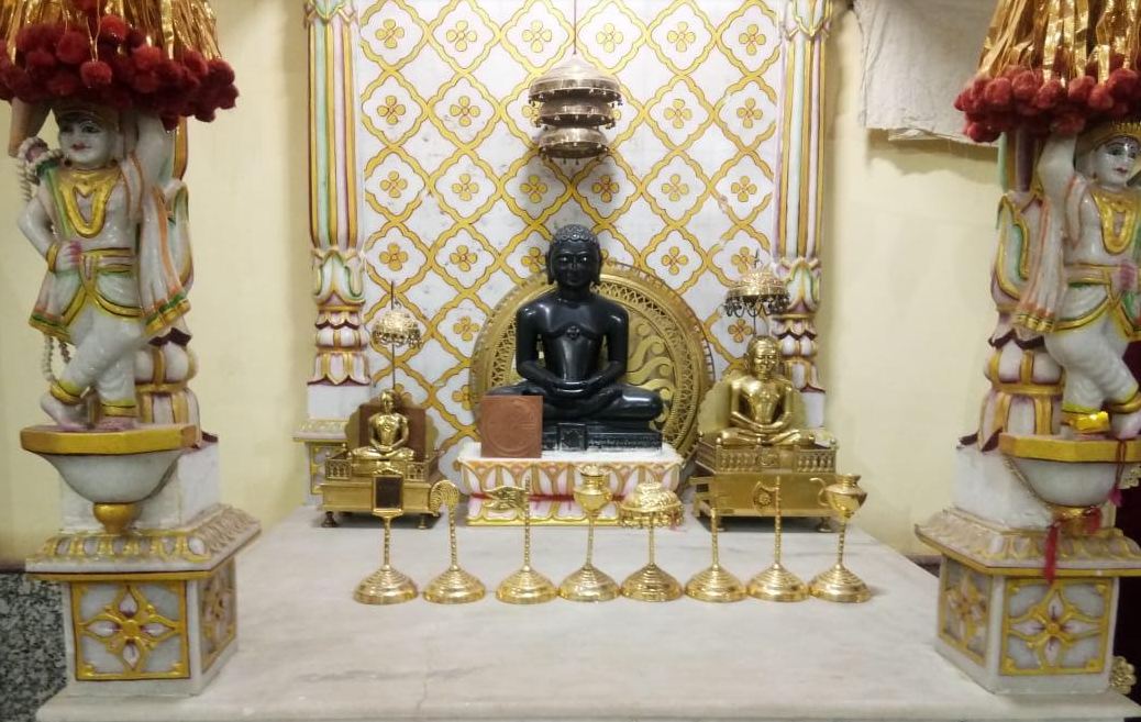 Shri 1008 Shantinath Digamber Jain Mandir, Shinde Ki Chhawani, Lashkar, Gwalior (M.P.) image 2