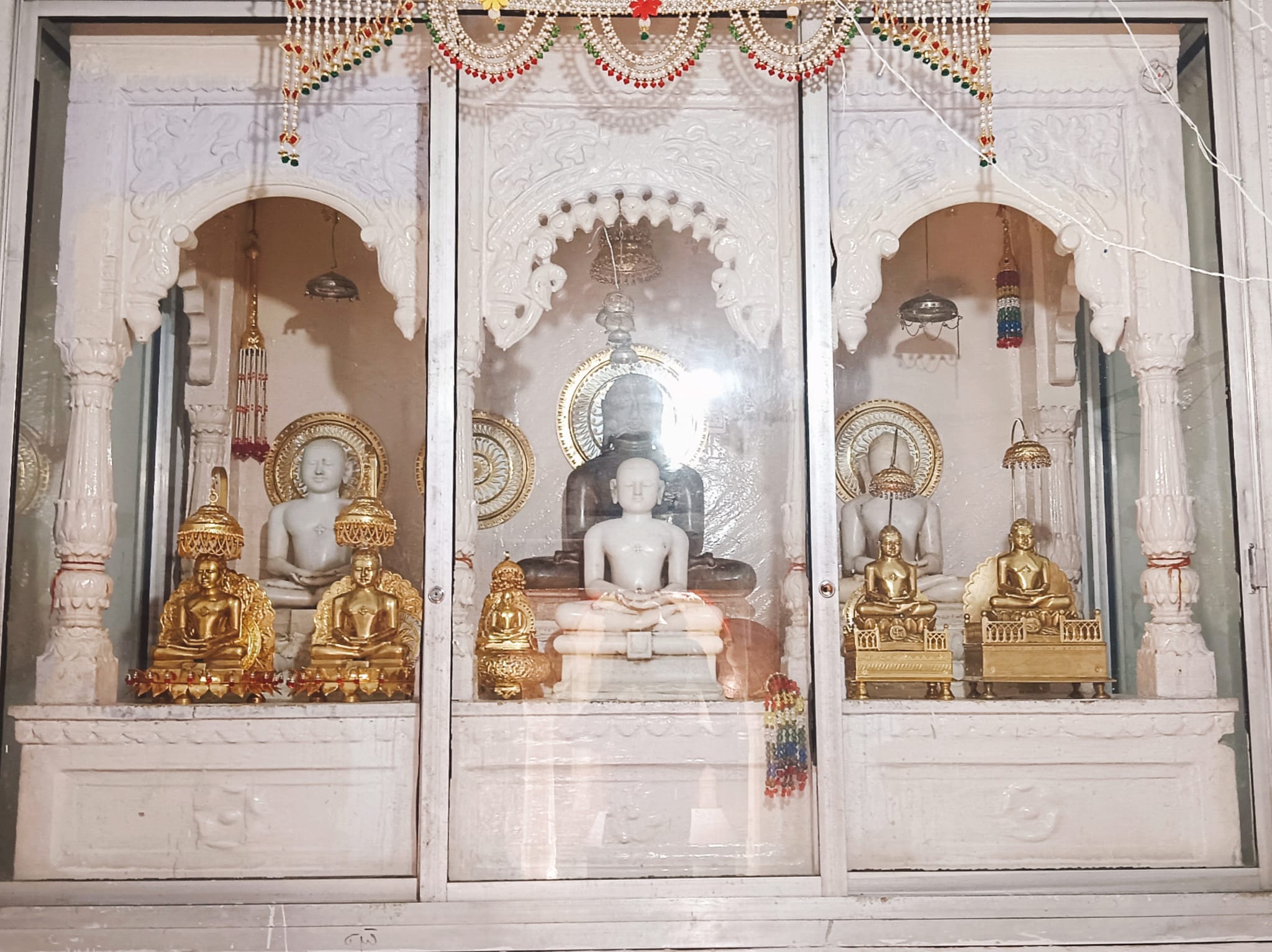 Shri 1008 Shantinath Digamber Jain Mandir, Lawan, District-Bhind (Madhya Pradesh) image 3