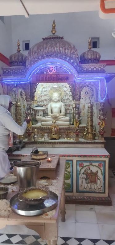 Shri Parshvnath Digamber Jain Mandir, Khurai, District-Sagar (Madhya Pradesh) image 4