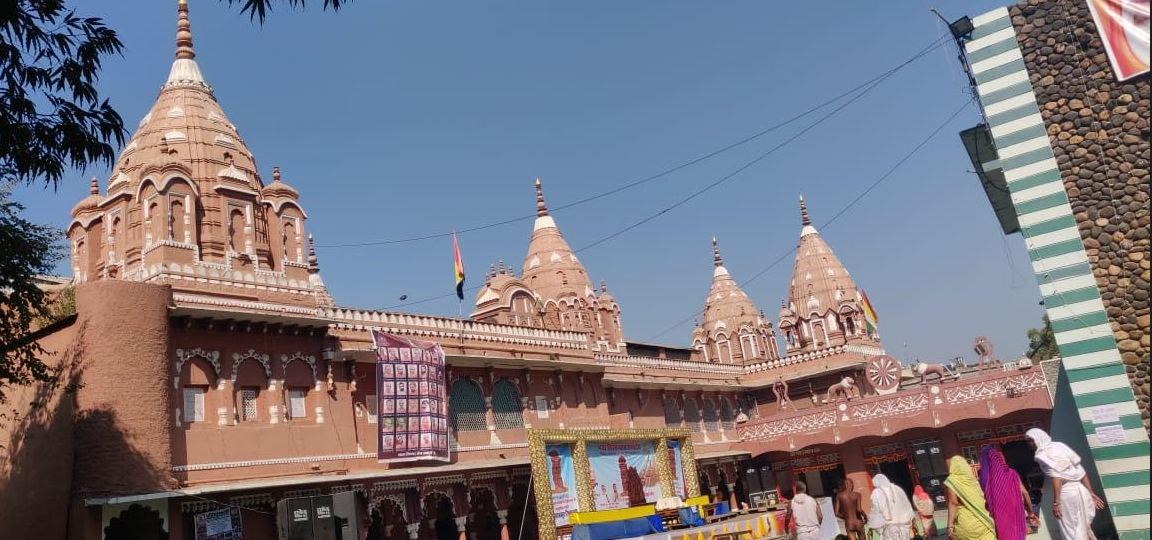 Shri Parshvnath Digamber Jain Mandir, Khurai, District-Sagar (Madhya Pradesh) image 13