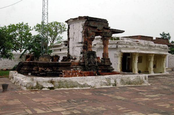 Shri Digamber Jain Atishaya Kshetra, Golakot, District-Shivpuri (M.P.) image 15