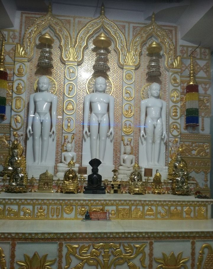 Shri Parshvnath Digamber Jain Mandir, Ghansor, District-Seoni (M.P.) image 4