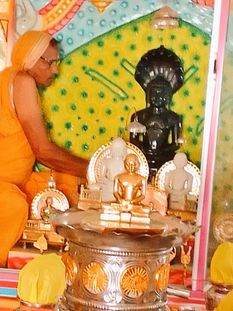 Shri 1008 Parshvnath Digamber Jain Mandir, Jhapan, District - Damoh (M.P.) image 7