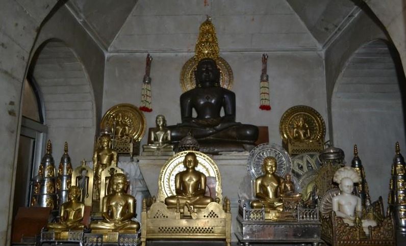 Shri Digamber Jain Atishaya Kshetra, Barhi (Vallabhpur), District-Bhind (Madhya Pradesh) image 4
