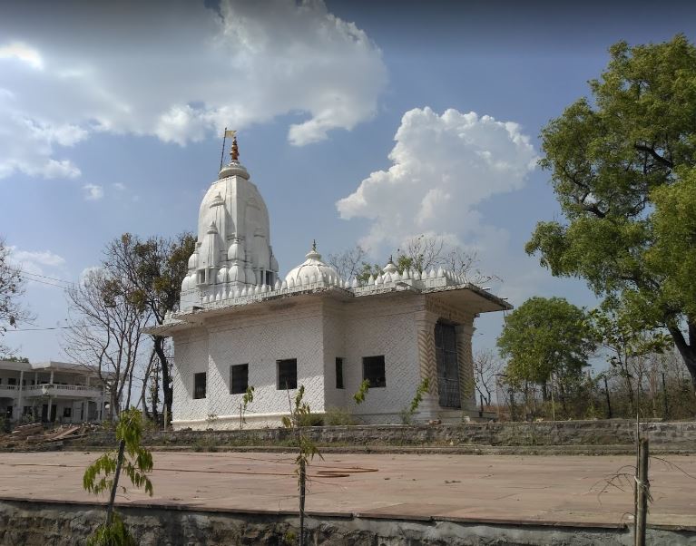Shri Parshvnath Digamber Jain Mandir, Samasgarh, District-Bhopal (Madhya Pradesh) image 2