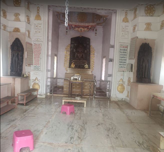 Shri Parshvnath Digamber Jain Mandir, Samasgarh, District-Bhopal (Madhya Pradesh) image 5
