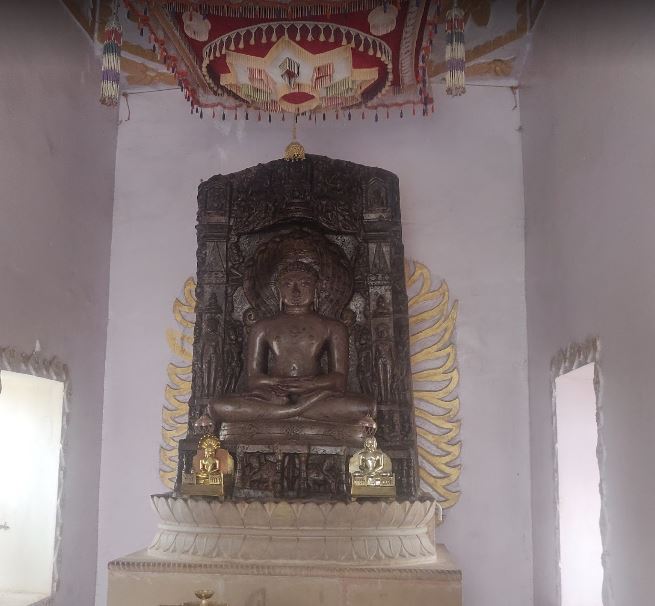Shri Parshvnath Digamber Jain Mandir, Samasgarh, District-Bhopal (Madhya Pradesh) image 9