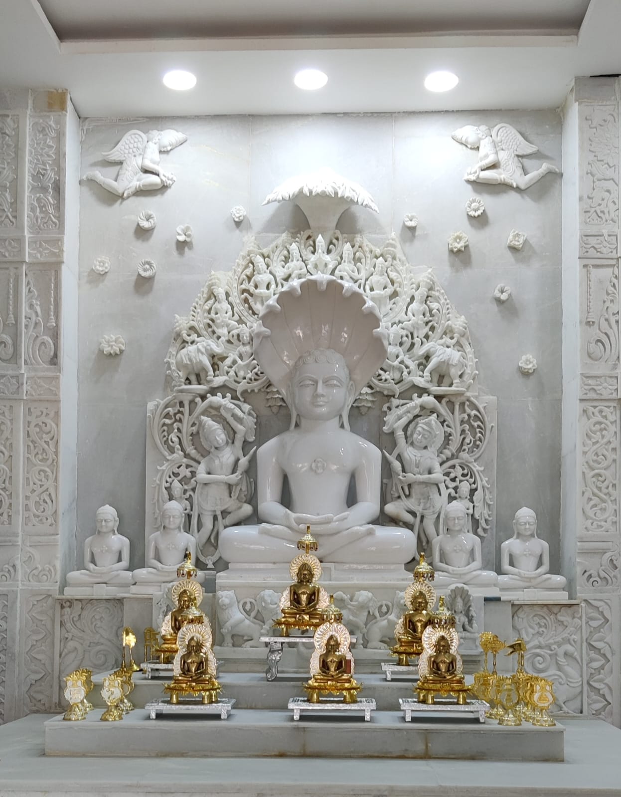 Shri 1008 Panchbalyati Digamber Jain Mandir, Neelbad, District-Bhopal (Madhya Pradesh) image 1