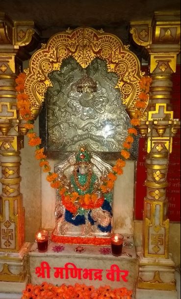 Shri Neelwarna Parshvnath Shwetamber Jain Mandir, Kanchan Bagh, Indore (M.P.) image 5