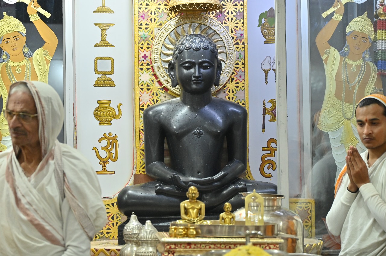 Shri 1008 Neminath Digamber Jain Mandir, Nemi Nagar, Jain Colony, Indore (Madhya Pradesh) image 5