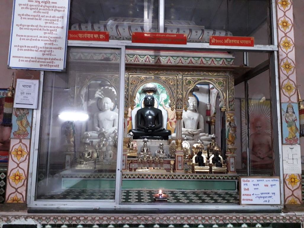 Shri Digamber Jain Muni Suvratnath Jinalaya, Khategaon, District-Dewas (Madhya Pradesh) image 4