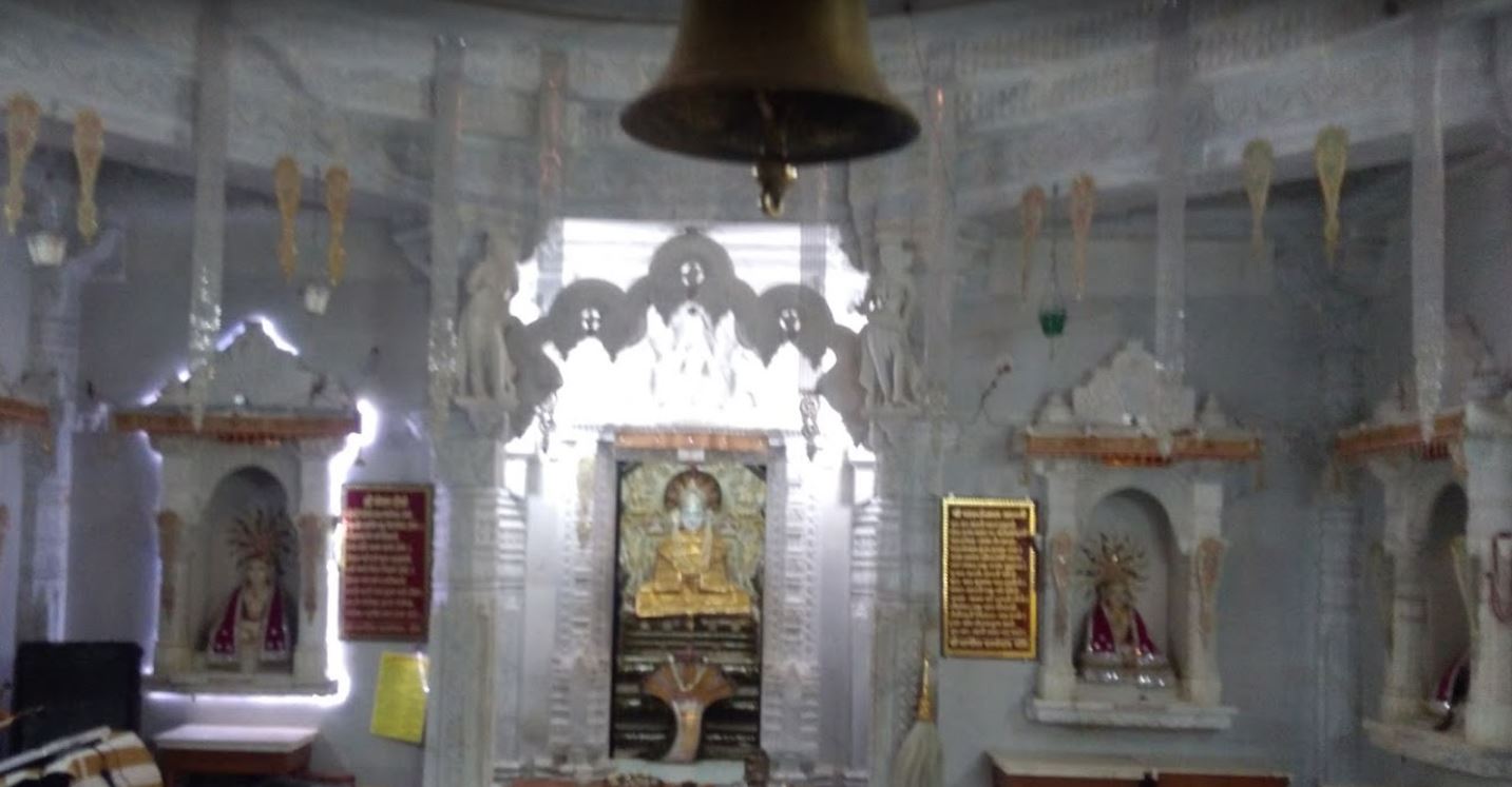 Shri Dharnidhar Parshvnath Jain Temple, Hilink City, Chhota Bangarda,  Indore (Madhya Pradesh) image 2