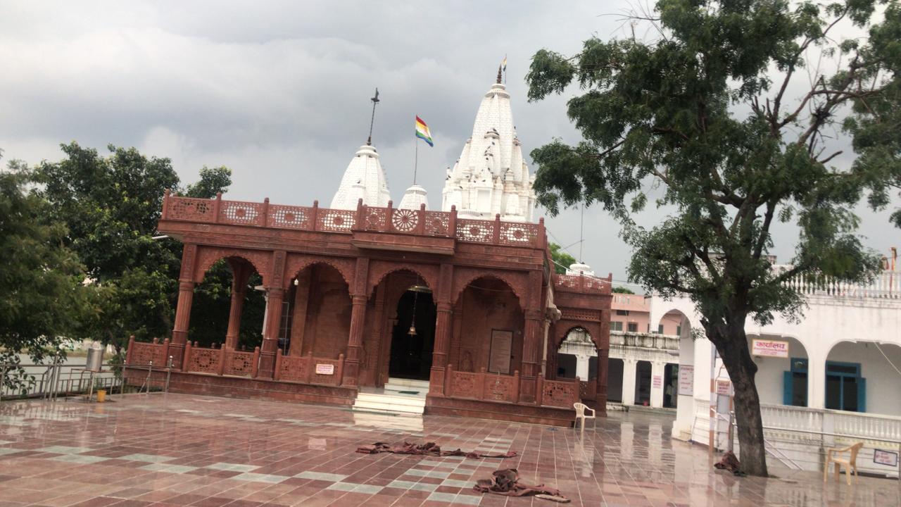 Shri 1008 Parshvnath Digamber Jain Atishaya Kshetra (Maksi Parshvnath), Maksi, District-Shajapur (Madhya Pradesh) thumbnail 5