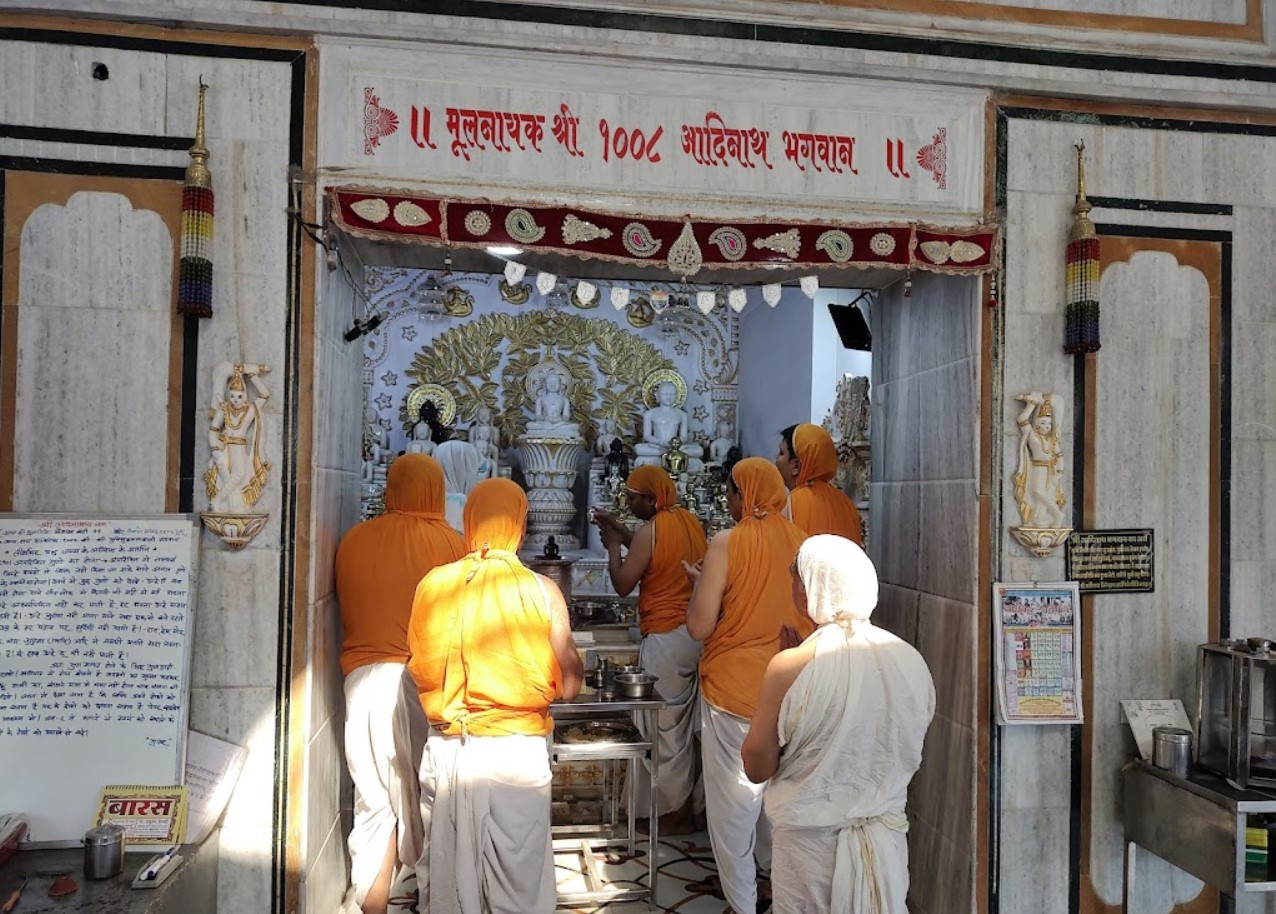 Shri Digamber Jain Modiji Ki Nasiyan, Mahatma Gandhi Road, Malharganj, Indore (M.P.) thumbnail 6