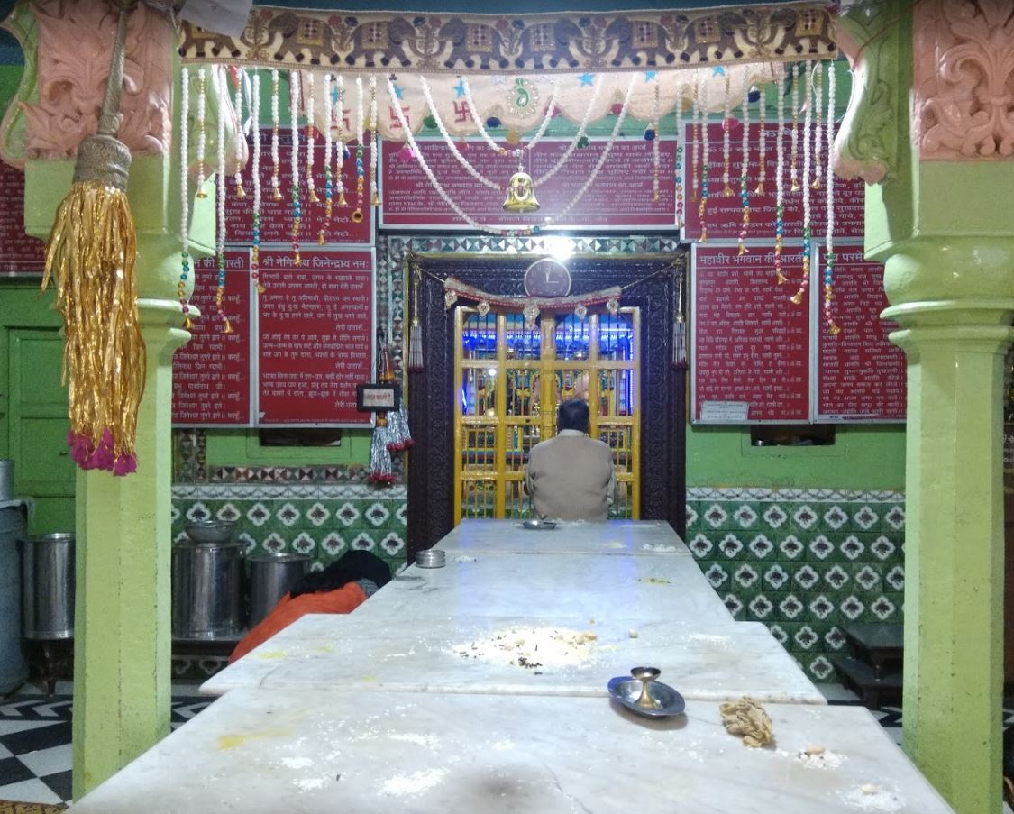Shri Parshvnath Digamber Jain Mandir, Gulab Chand Ka Bagicha, Thatipur, Gwalior (M.P.) image 3