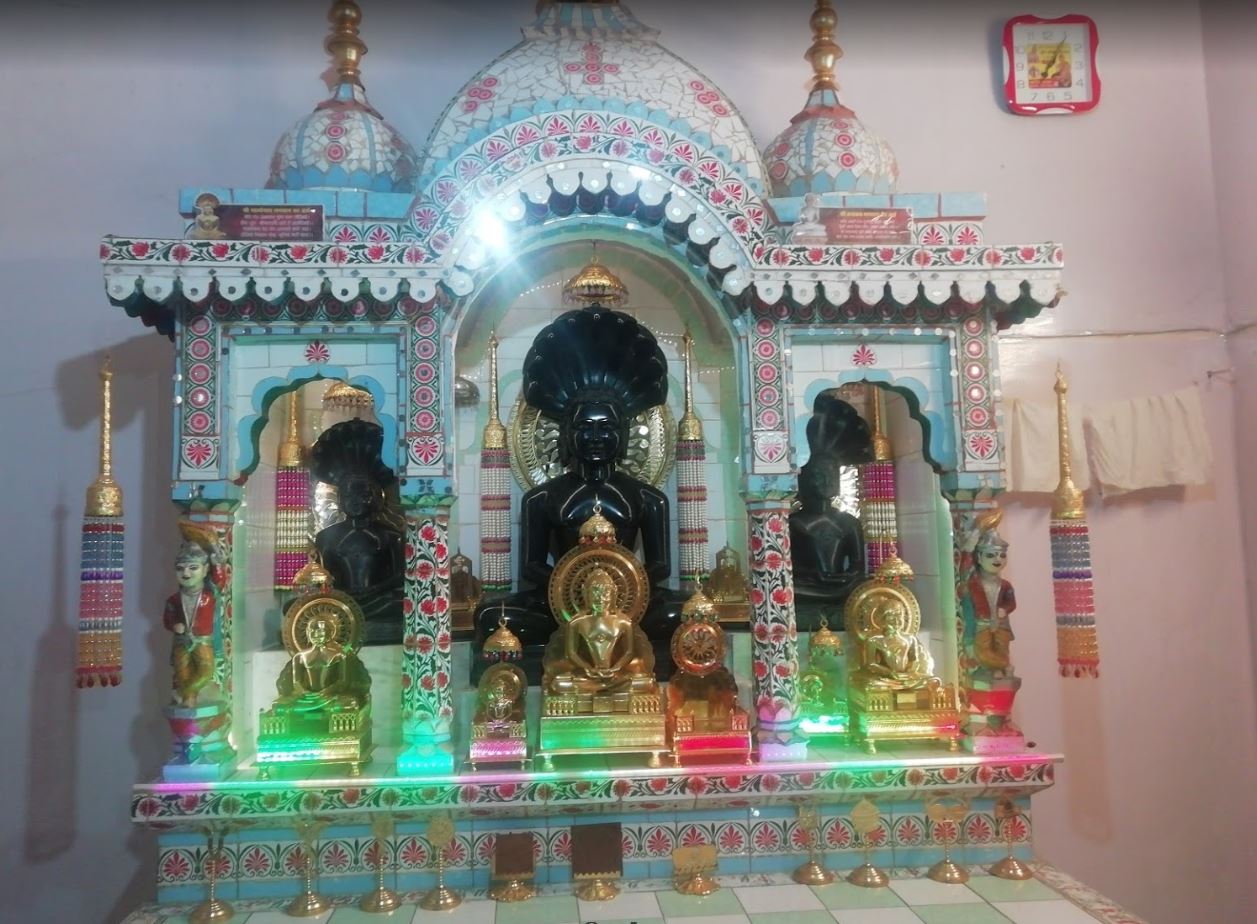 Shri 1008 Parshvnath Digamber Jain Mandir, Sultanganj, District-Raisen (M.P.) image 3