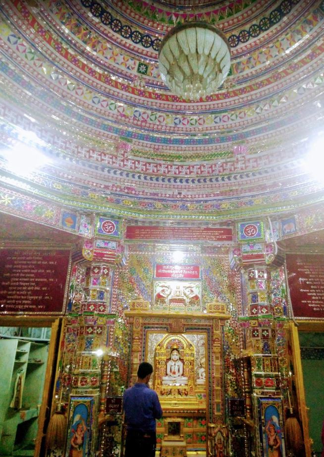 Shri Adinath Jain  Shwetamber Kaanch Mandir, Sukhlia,  Indore (Madhya Pradesh) image 1