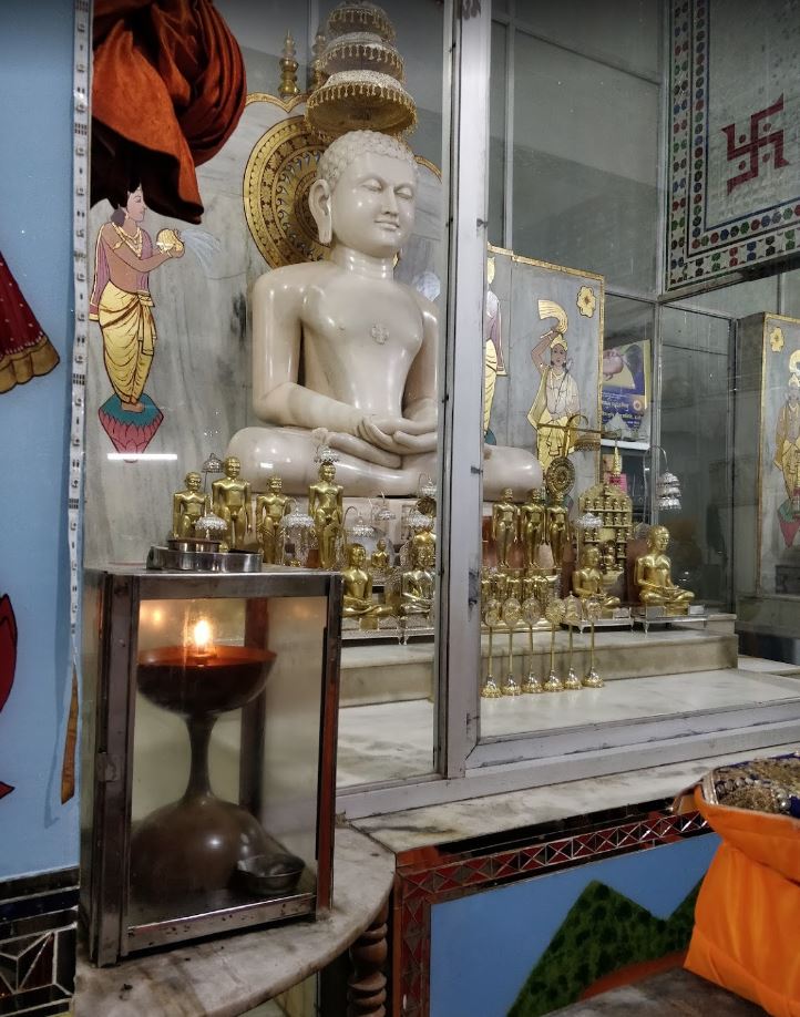 Shri Digamber Jain  Mandir, Clerk Colony, Indore (Madhya Pradesh) image 2