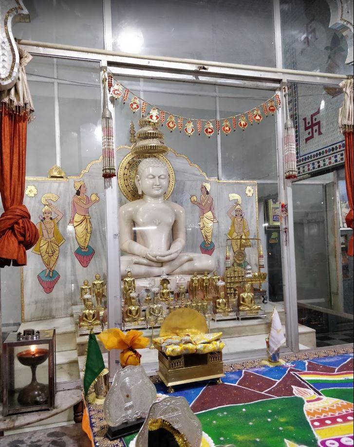 Shri Digamber Jain  Mandir, Clerk Colony, Indore (Madhya Pradesh) image 3