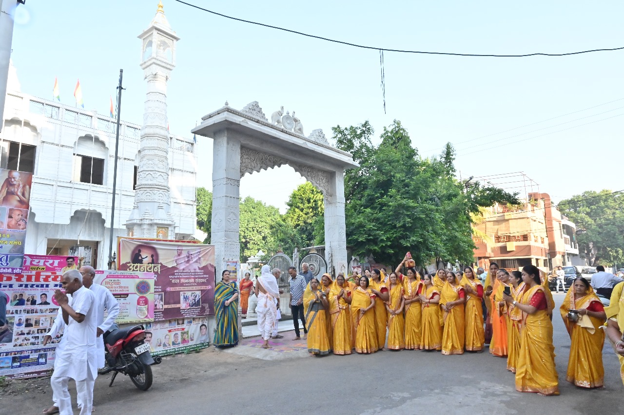 Shri Digamber Jain  Mandir, Clerk Colony, Indore (Madhya Pradesh) image 7