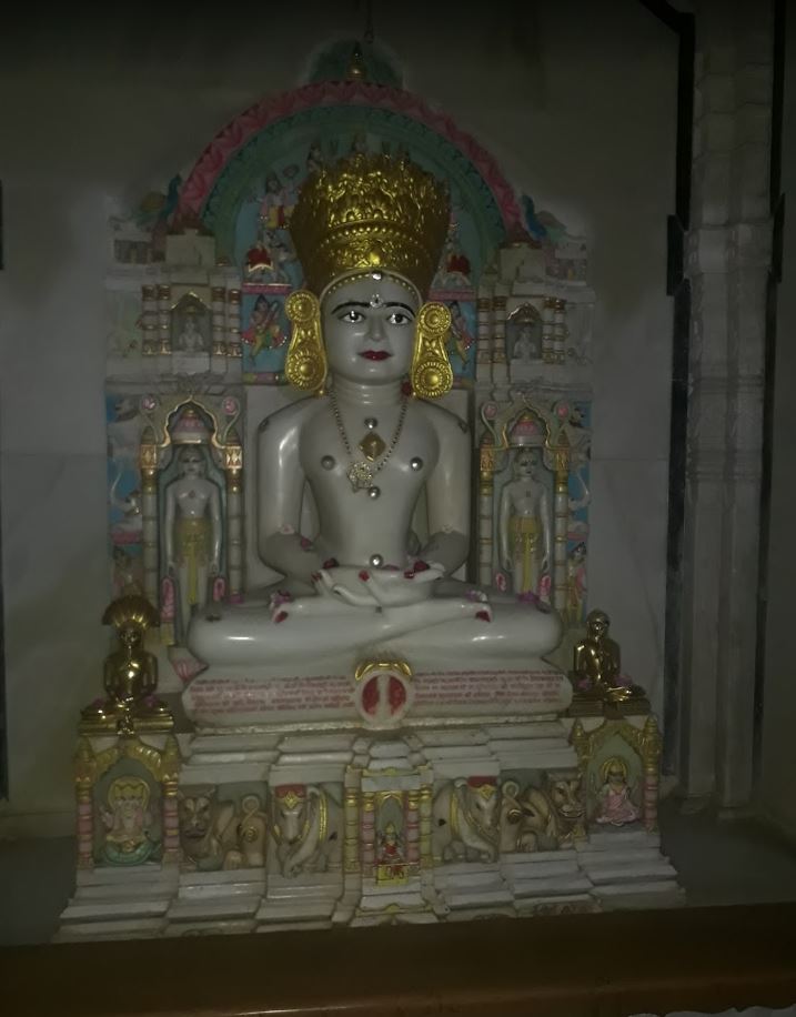 Shri Dharmnath Jain Shwetamber Mandir and Shri Jinduttsurivashwar Dadabari, Sagra, Jabalpur (Madhya Pradesh) image 2