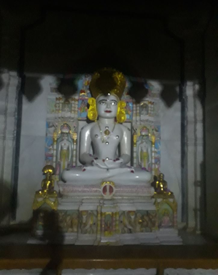Shri Dharmnath Jain Shwetamber Mandir and Shri Jinduttsurivashwar Dadabari, Sagra, Jabalpur (Madhya Pradesh) image 3