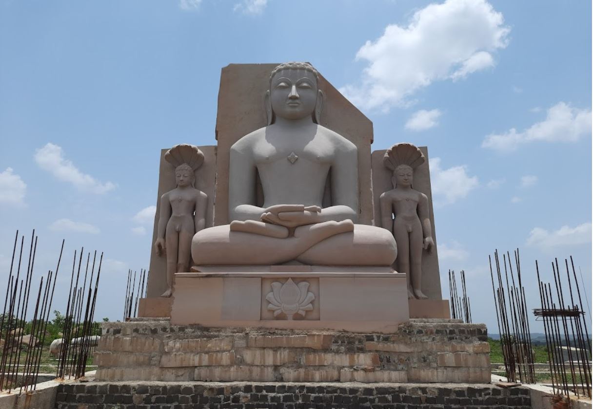 Shri Padamprabhu Digamber Jain Tapovan Tirth Kshetra, Baheria Gadgad, District-Sagar (M.P.) image 6