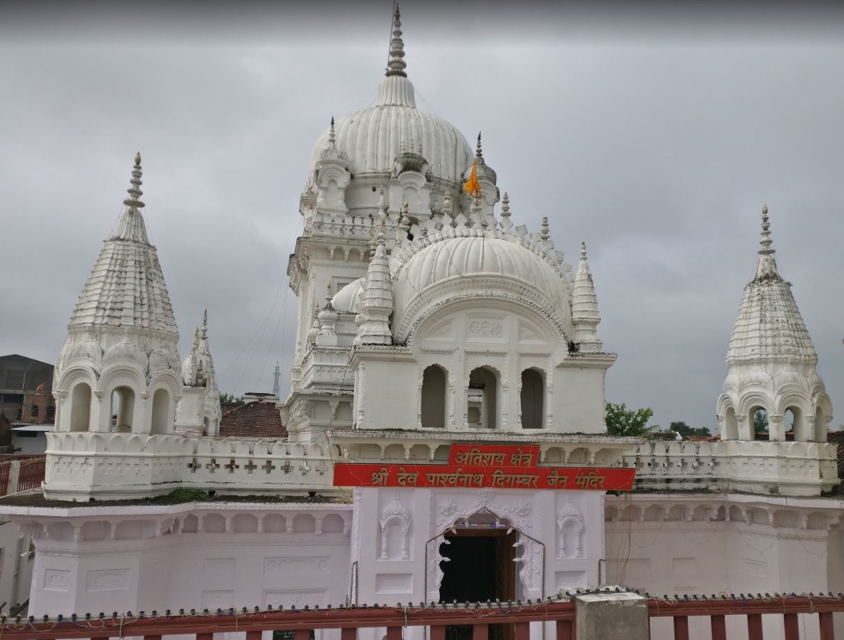 Atishaya Kshetra Shri Dev Parshvnath Digamber Jain Mandir, Bagaspur, District-Narsinghpur (Madhya Pradesh) image 1