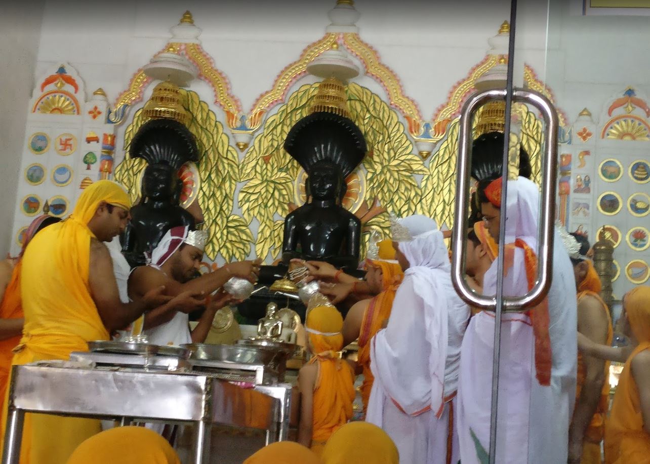 Atishaya Kshetra Shri Dev Parshvnath Digamber Jain Mandir, Bagaspur, District-Narsinghpur (Madhya Pradesh) image 4