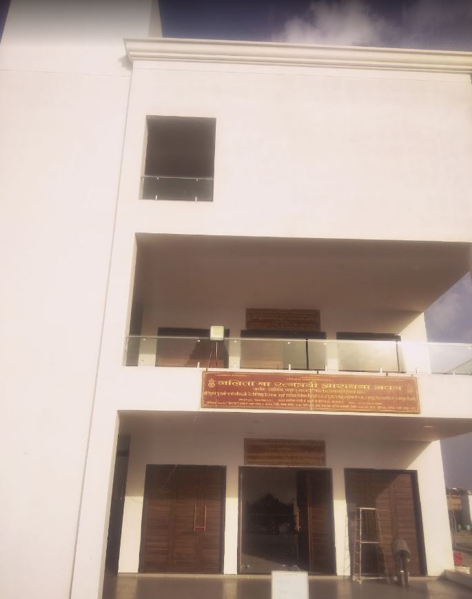 Shri Veermani Chandraprabh Swami Jain  Shwetamber Mandir, Oasis Township, Indore (Madhya Pradesh) image 5