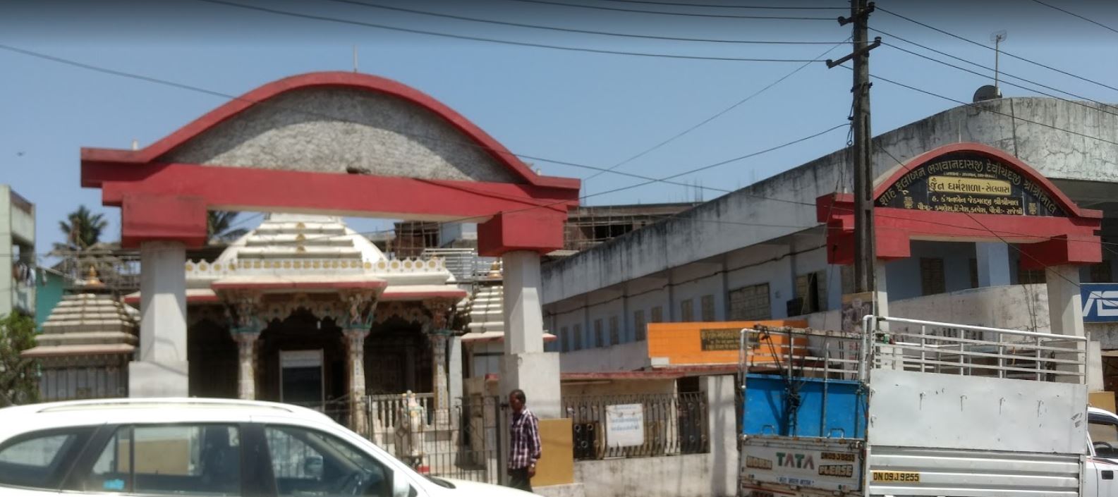 Shri Adinath Jain Shwetamber Mandir, Silvassa-Vapi Road, Silvassa (Dadra and Nagar Haveli and Daman and Diu) image 1