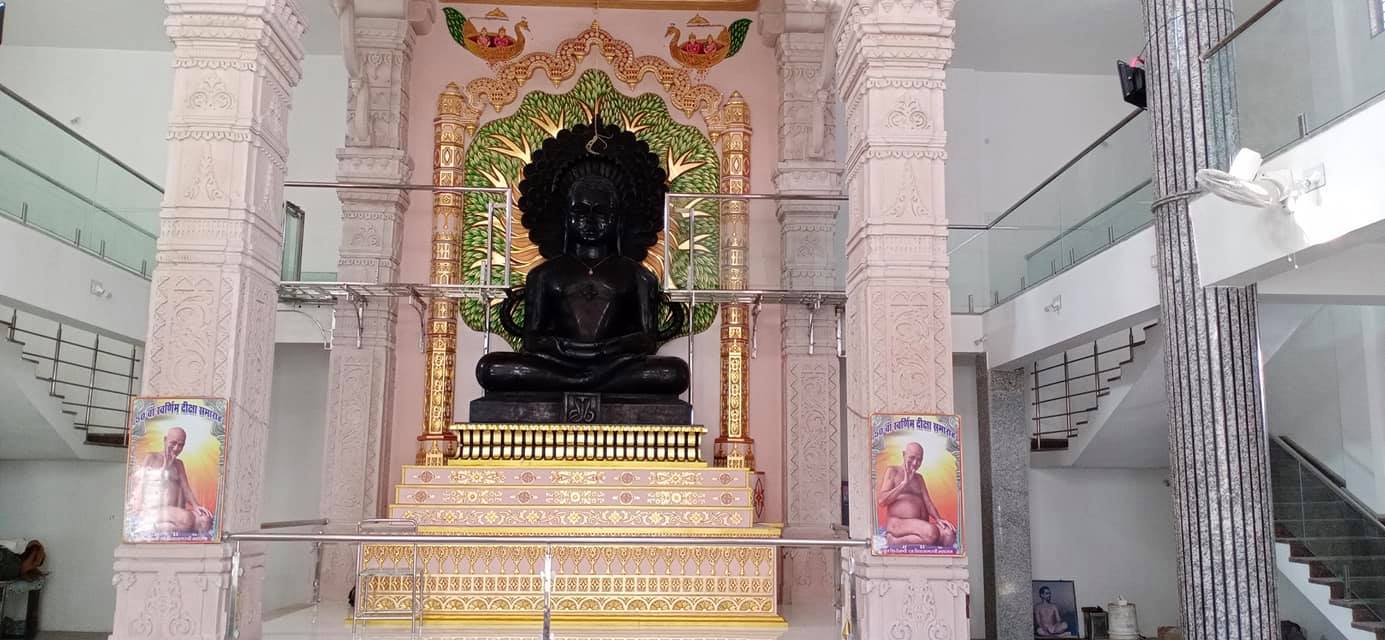 Shri 1008 Parshvnath Digamber Jain Mandir, Khirkiya, District-Harda (Madhya Pradesh) image 5