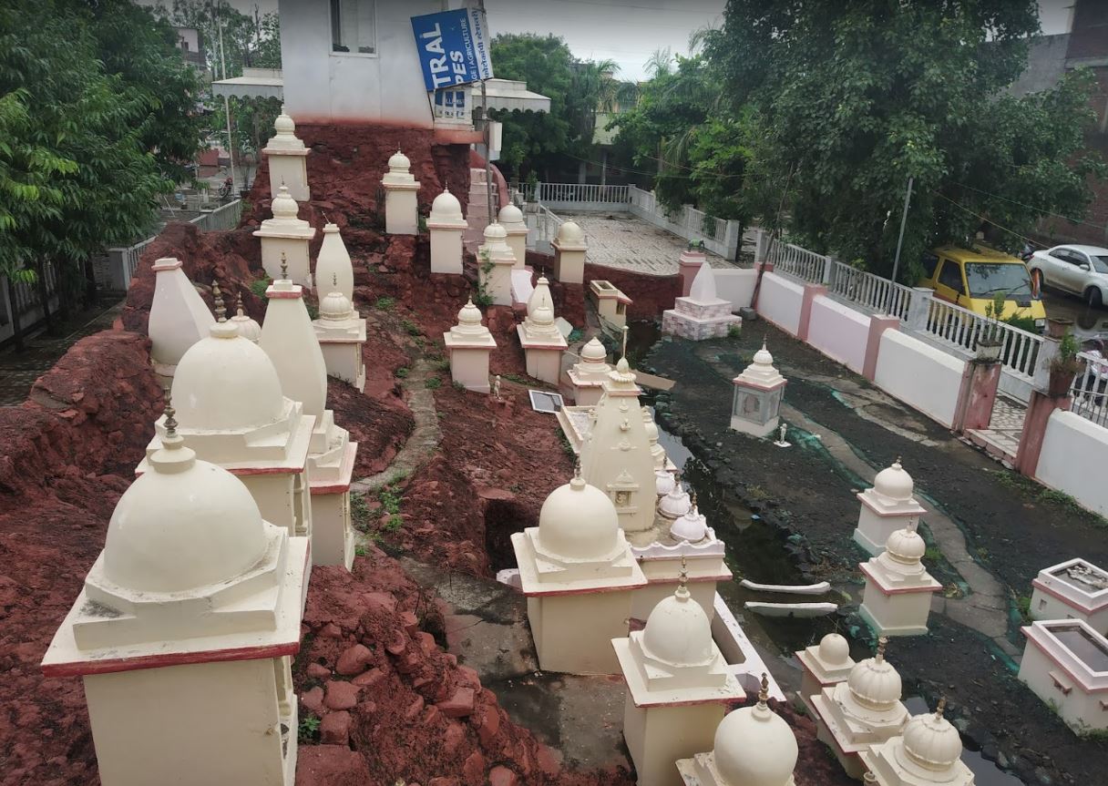 Shri Digamber Jain Trimurti Atishaya Kshetra, Susner, District-Agar Malwa (Madhya Pradesh) image 6