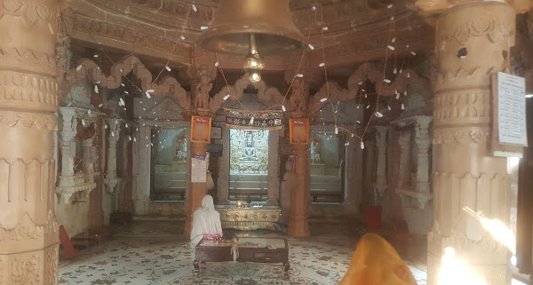 Shri Chandraprabhu Shwetamber Jain Mandir, Hatpipliya, District-Dewas (Madhya Pradesh) thumbnail 2