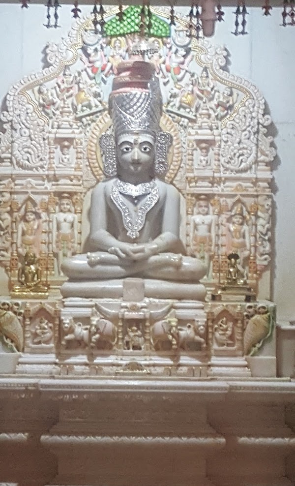 Shri Chandraprabhu Shwetamber Jain Mandir, Hatpipliya, District-Dewas (Madhya Pradesh) thumbnail 3