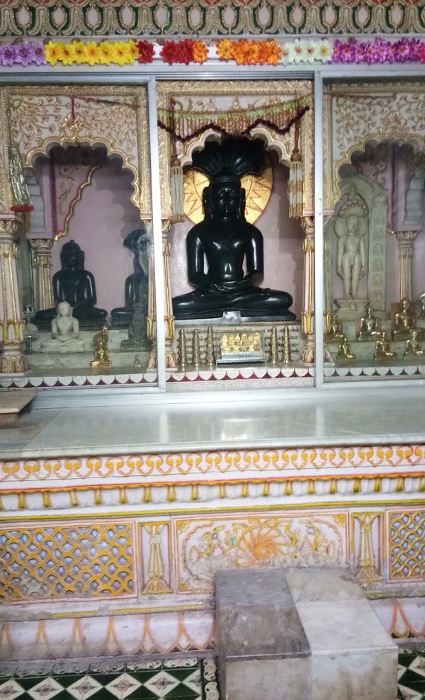 Shri 1008 Shantinath Atishaya Kshetra Digamber Jain Mandir, Harda (Madhya Pradesh) image 5