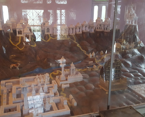 Shri 1008 Parshvnath Digamber Jain Mandir, Sarangpur, District-Rajgarh (Madhya Pradesh) thumbnail 3